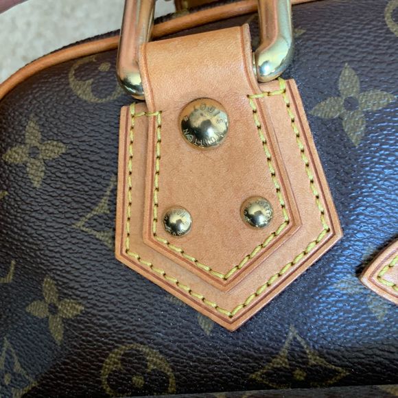 Louis Vuitton Manhattan GM - Picture 9 of 16